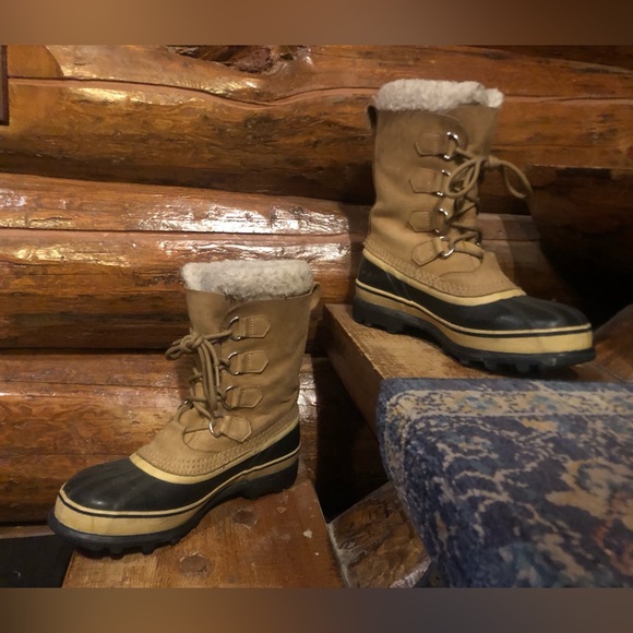 SOREL CARIBOU Snow Boots - please read - Picture 9 of 9